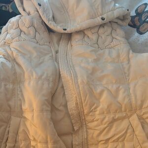 Aeropostale White Sleeveless Puffer Vest – Size Large
